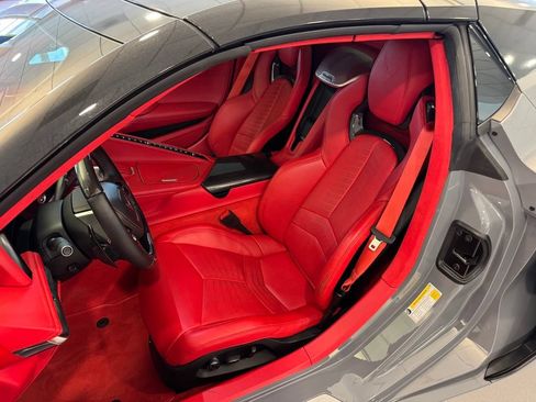 Used 2024 Chevrolet Corvette Z06 RWD image 16