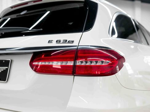 Used 2019 Mercedes-Benz E 63 AMG S image 25