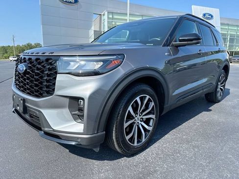 Certified 2025 Ford Explorer ST-Line AWD/4WD image 1