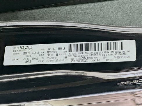 Used 2017 Jeep Wrangler Unlimited Sahara w/ Connectivity Group image 12