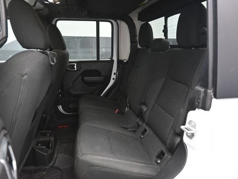 Used 2023 Jeep Gladiator Sport AWD/4WD image 27