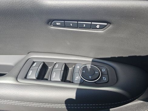 Used 2025 Cadillac XT6 Sport w/ LPO, Floor Liner Package image 30