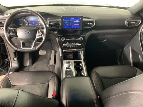 Certified 2023 Ford Explorer ST-Line AWD/4WD image 37