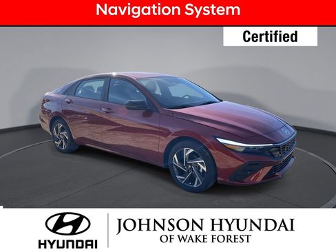 Certified 2025 Hyundai Elantra SEL w/ Cargo Package image 1