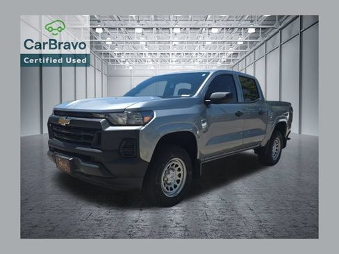 Used 2024 Chevrolet Colorado W/T RWD image 1