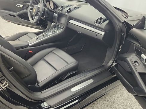Used 2019 Porsche 718 Boxster RWD image 19
