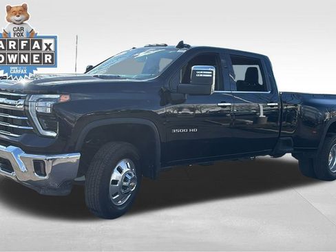 Used 2025 Chevrolet Silverado 3500 LTZ image 3