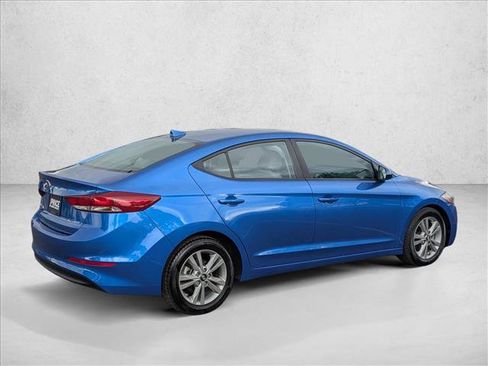 Used 2018 Hyundai Elantra SEL FWD image 5