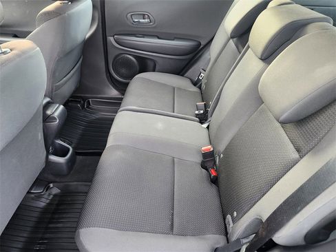 Used 2022 Honda HR-V LX image 10