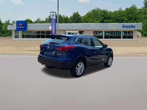 Used 2018 Nissan Rogue Sport SV w/ SV All-Weather Package AWD/4WD image 7
