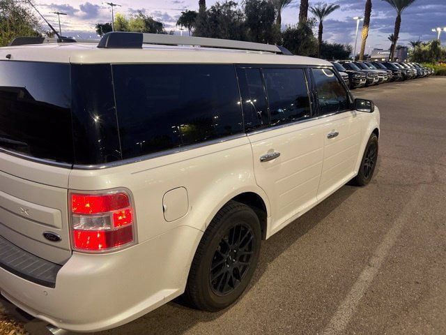Used 2018 Ford Flex SEL w/ Class III Trailer Tow Package FWD image 6