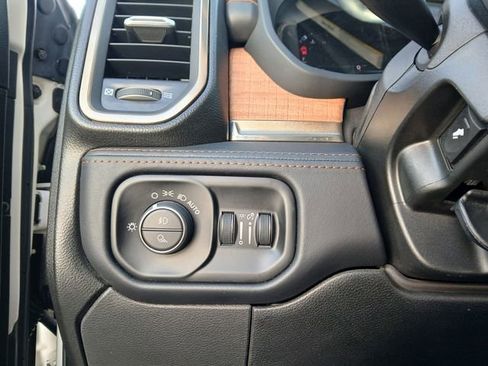 Used 2024 RAM 3500 Limited w/ Safety Group image 28