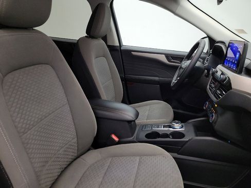 Used 2022 Ford Escape SE w/ SE Sport Appearance Package image 21