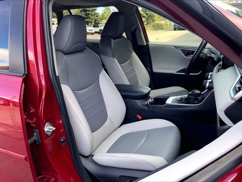 Used 2023 Toyota RAV4 Limited w/ Limited Grade Weather Package AWD/4WD image 7