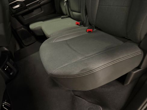 Certified 2024 RAM 2500 Big Horn w/ Night Edition AWD/4WD image 33