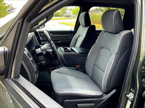 Used 2021 RAM 1500 Big Horn image 15