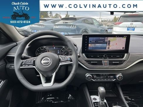 New 2025 Nissan Altima 2.5 SL image 18