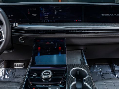 Used 2026 Cadillac Escalade V image 24