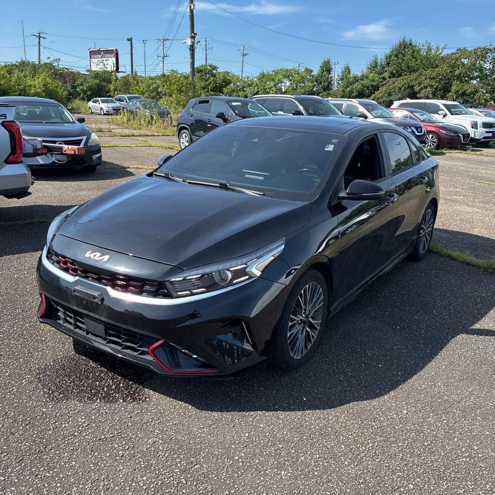 Used 2023 Kia Forte GT-Line w/ GT-Line Premium Package FWD image 1