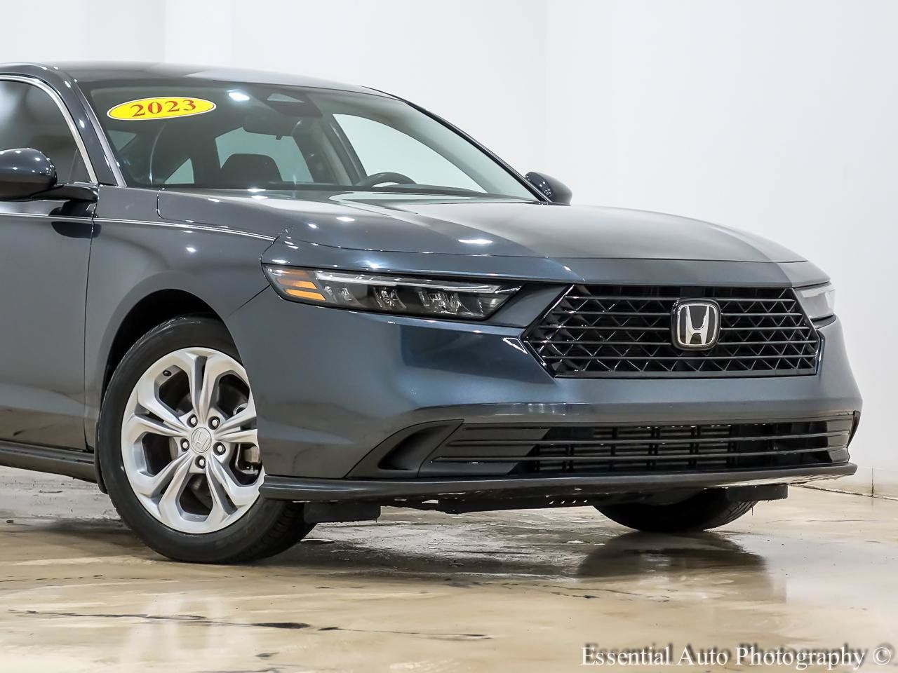 Used 2023 Honda Accord LX image 2