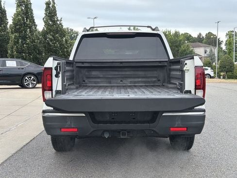 Used 2017 Honda Ridgeline RTL-T image 11