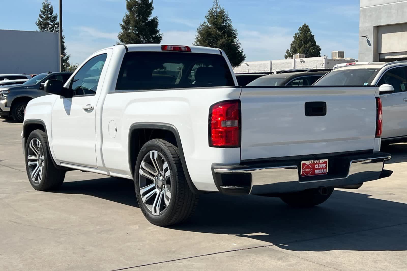 Used 2015 GMC Sierra 1500 SLE RWD image 5