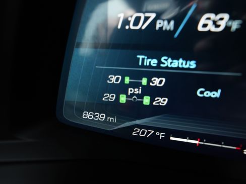 Used 2025 Chevrolet Corvette 2LT image 19