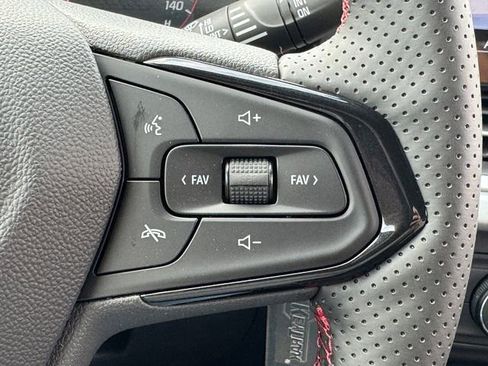 New 2026 Chevrolet Trax RS w/ Sunroof Package FWD image 19