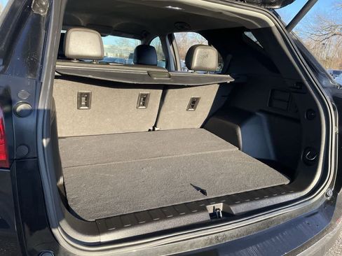 Used 2021 Chevrolet Equinox Premier image 17