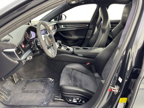 Used 2019 Porsche Panamera GTS image 17