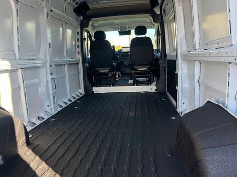 New 2025 RAM ProMaster 2500 w/ Quick Order Package 22G SLT FWD image 23