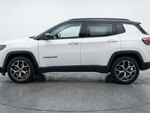 Used 2025 Jeep Compass Limited AWD/4WD image 5