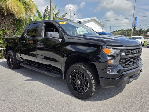 Used 2026 Chevrolet Silverado 1500 Custom w/ Turbomax Blackout Package AWD/4WD image 7