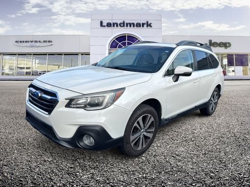 Used 2018 Subaru Outback 2.5i Limited AWD/4WD image 1