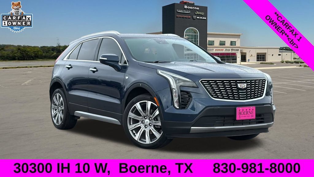 Used 2022 Cadillac XT4 Premium Luxury w/ Cold Weather Package FWD image 1