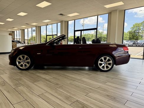 Used 2009 BMW 335i Convertible RWD image 4