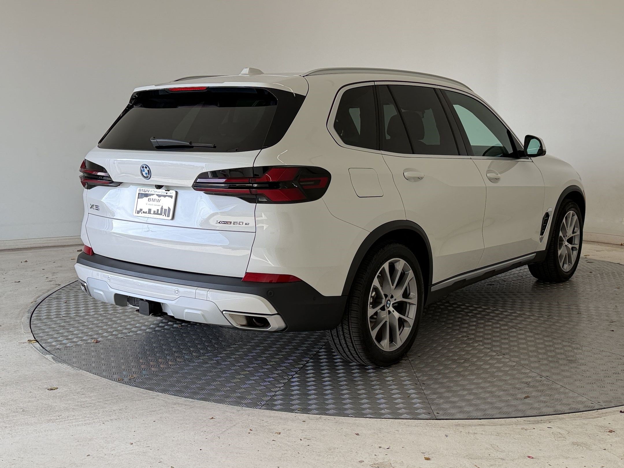 Used 2026 BMW X5 xDrive50e w/ Climate Comfort Package AWD/4WD image 9