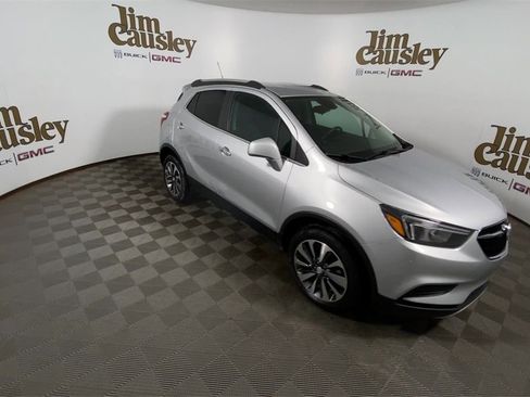 Used 2022 Buick Encore Preferred w/ Safety Package image 2