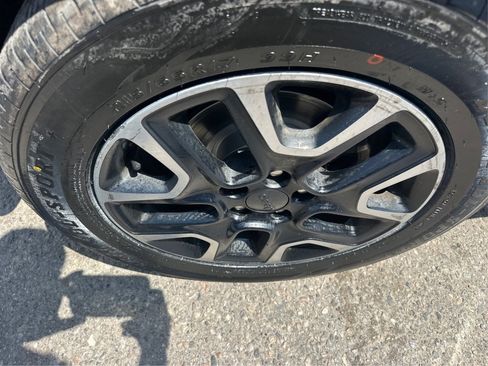 Used 2019 Jeep Compass Trailhawk AWD/4WD image 16
