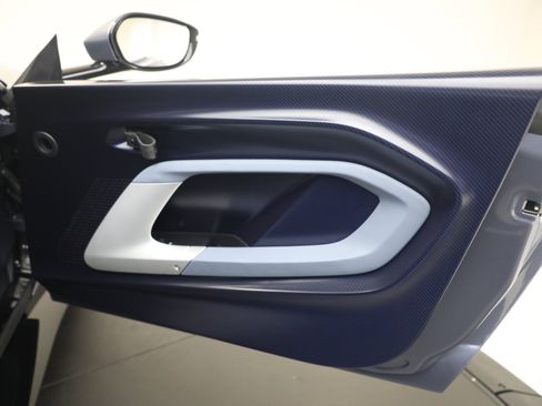 Used 2024 Aston Martin Valour RWD image 23