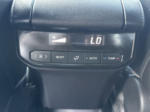 Used 2023 Toyota Highlander XSE image 22