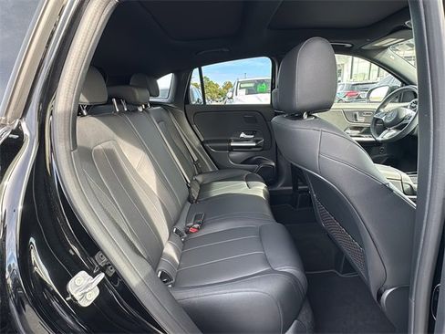 Certified 2025 Mercedes-Benz GLA 250 4MATIC image 25