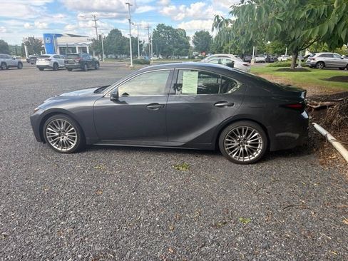 Used 2023 Lexus IS 300 AWD w/ Premium Package image 4