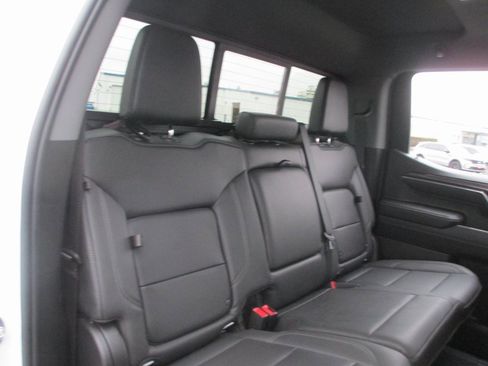 Used 2023 Chevrolet Silverado 1500 LTZ image 19