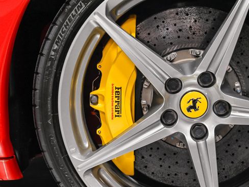 Used 2013 Ferrari 458 Spider RWD image 49