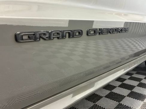 Used 2020 Jeep Grand Cherokee SRT AWD/4WD image 41