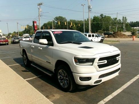 Used 2019 RAM 1500 Sport w/ Level 2 Equipment Group AWD/4WD image 3