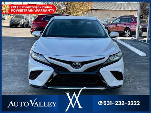 Used 2019 Toyota Camry XSE image 2