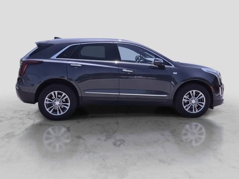 Used 2021 Cadillac XT5 Premium Luxury AWD/4WD image 9