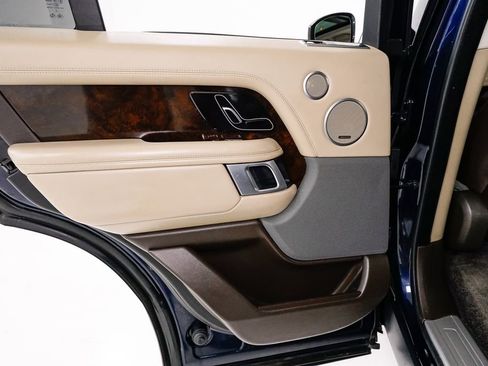 Used 2020 Land Rover Range Rover HSE image 31